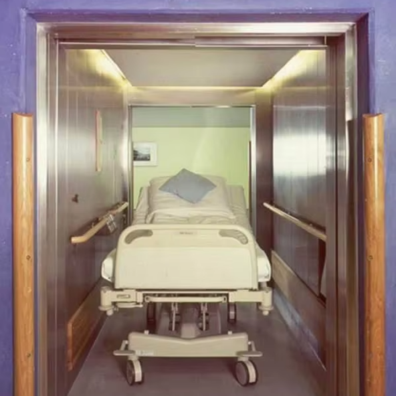 Ascenseur de civière d'hôpital VTEH101 avec entraînement CA certifié ISO haute capacité pour le transport de civières de patients, fonctionnement fluide et sûr