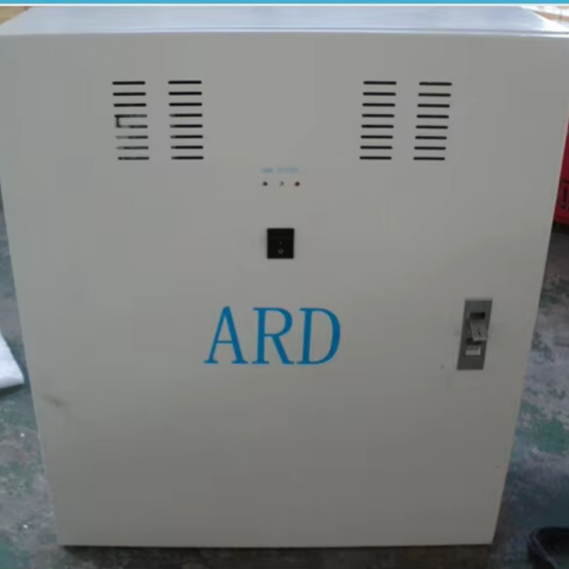 Dispositif de sauvetage automatique d'ascenseur en acier inoxydable VTSP370, alimentation d'urgence ARD pour pièces d'ascenseur d'immeubles de bureaux, 1 an