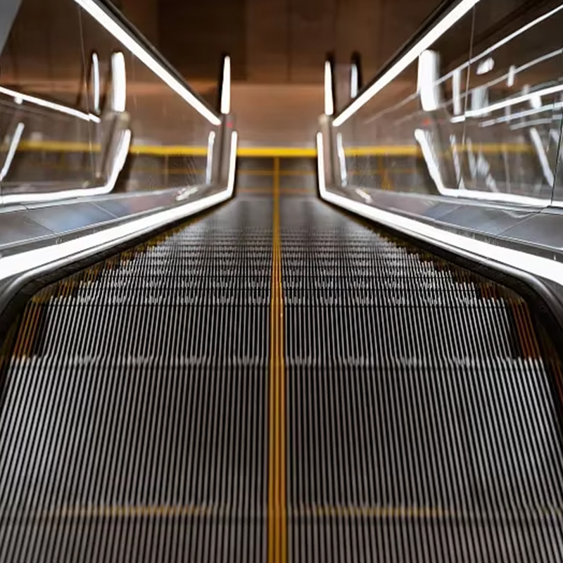 Escalator à trottoir roulant économe en énergie VTES104 _ Fonctionnement fluide et silencieux pour les centres de transports publics