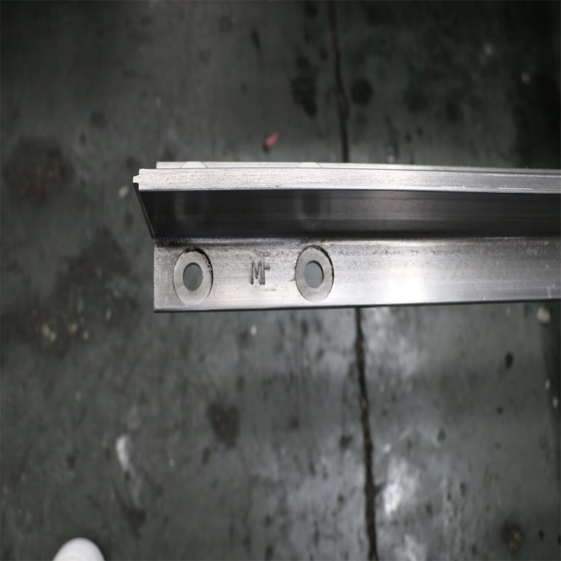 Pièces et accessoires d'ascenseur VTSP105, Rail de guidage d'ascenseur étiré à froid, Rail en acier de précision T78