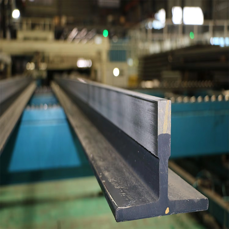 VTSP104 Pièces et accessoires d'ascenseur T140-1 Rail de guidage d'ascenseur Rail de guidage d'ascenseur durable pour ascenseurs de grande hauteur